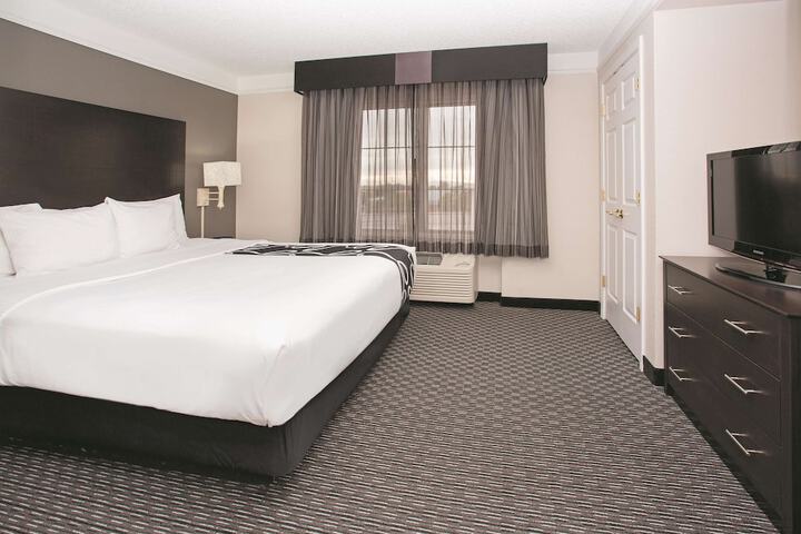 Room 30 of 40