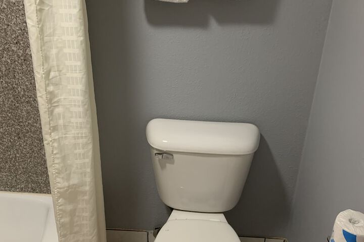 Room 9 of 19