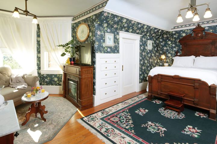 Room 15 of 39