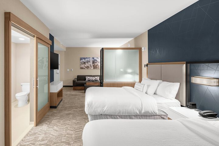 Room 13 of 19