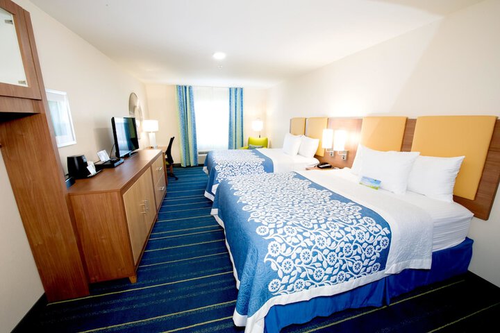Arya Inn & Suites Farmers Branch