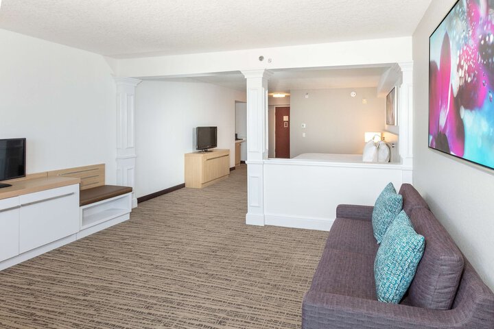 Room 43 of 115
