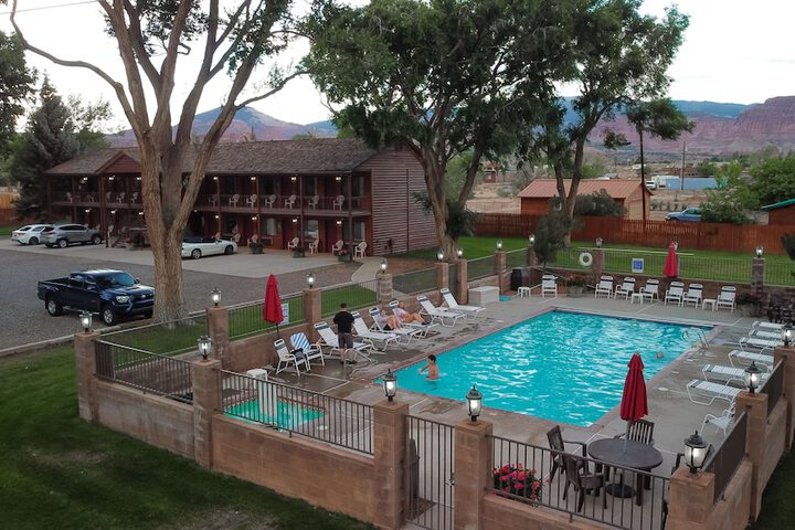 Austins Chuckwagon Lodge