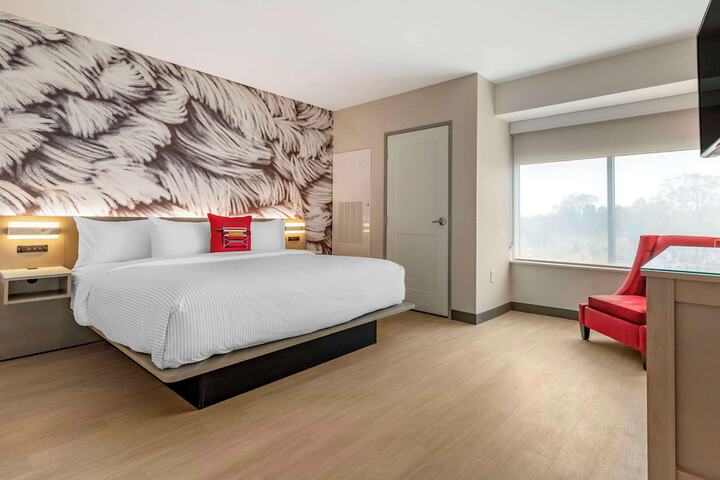 Room 26 of 60
