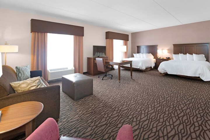 Room 13 of 36