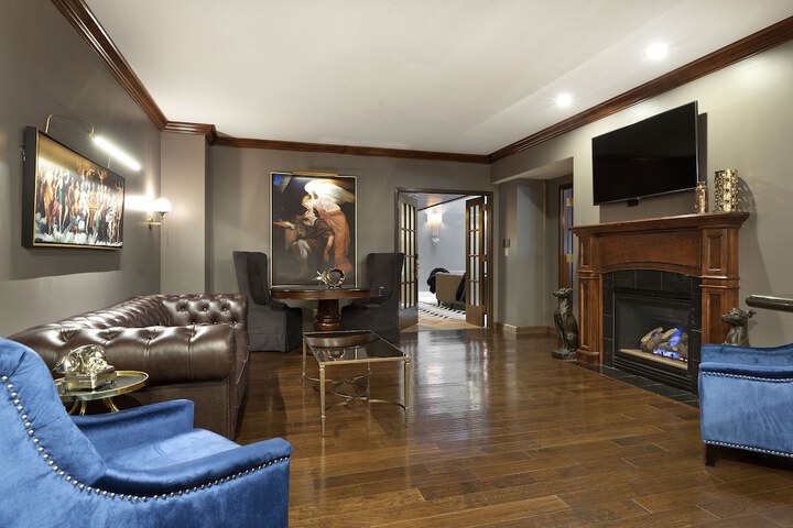 Des Lux Hotel