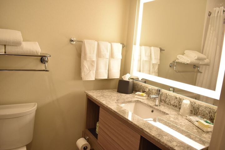 Room 34 of 93