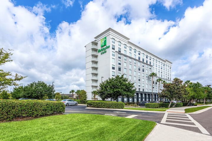 Hotel 9 of 100