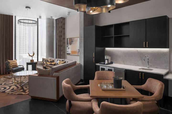 Room 17 of 56