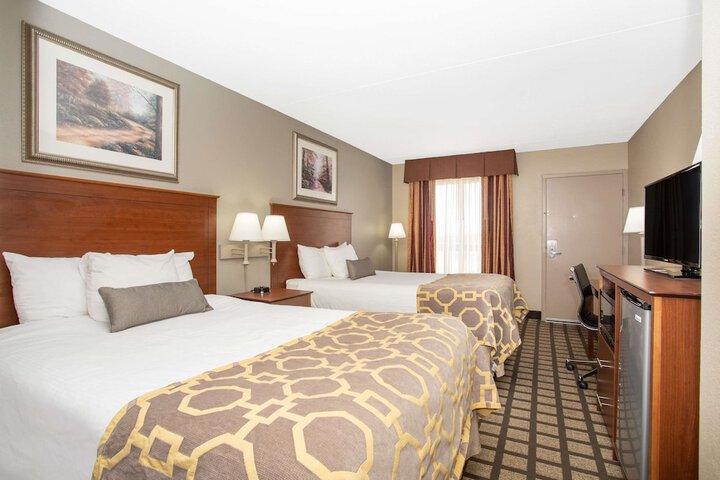 Room 15 of 26