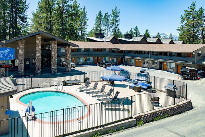 Pool 3 of 35