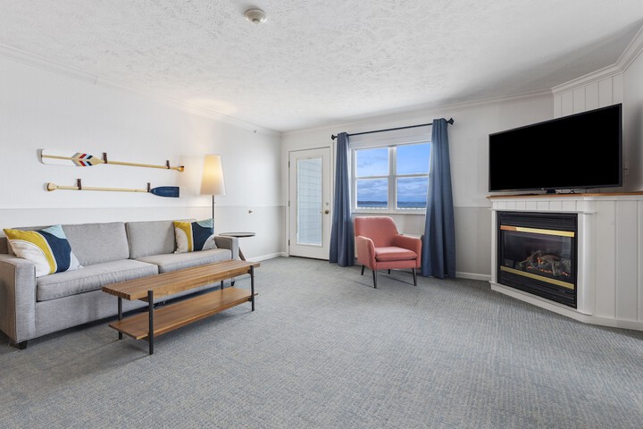 Cherry Tree Inn & Suites