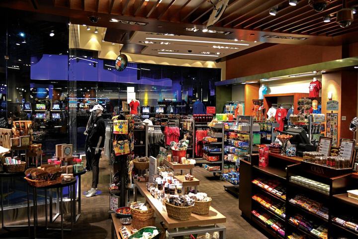 Gift Shop 38 of 45
