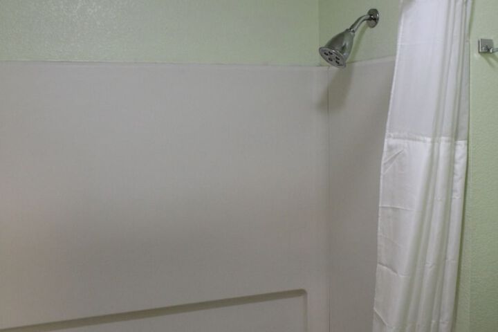 Room 16 of 26