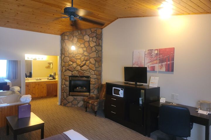 Majestic Mountain Inn
