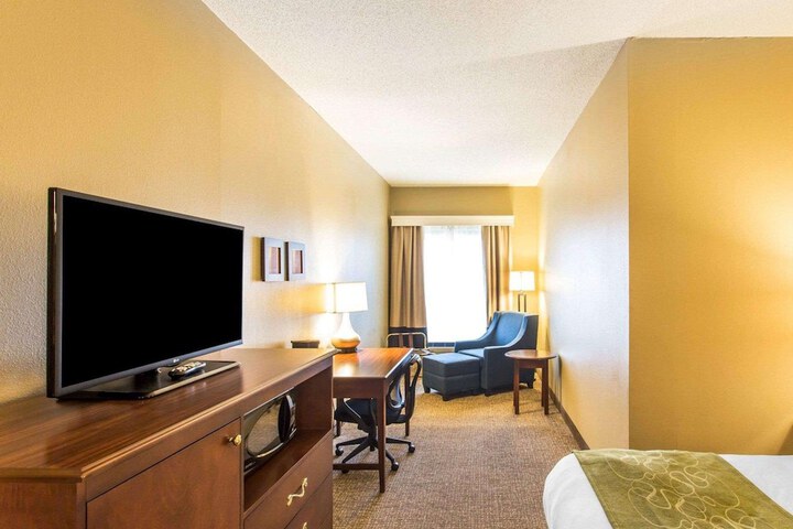 Comfort Suites Cookeville