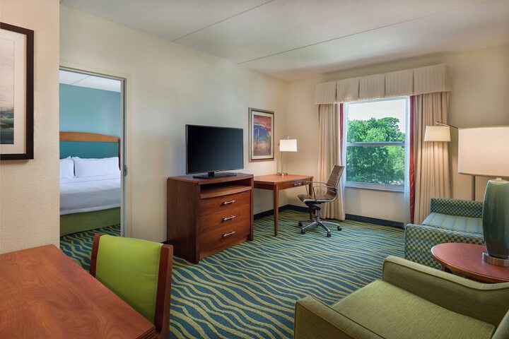 Room 21 of 37