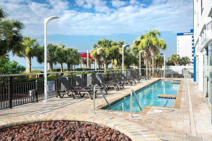 Pool 4 of 62