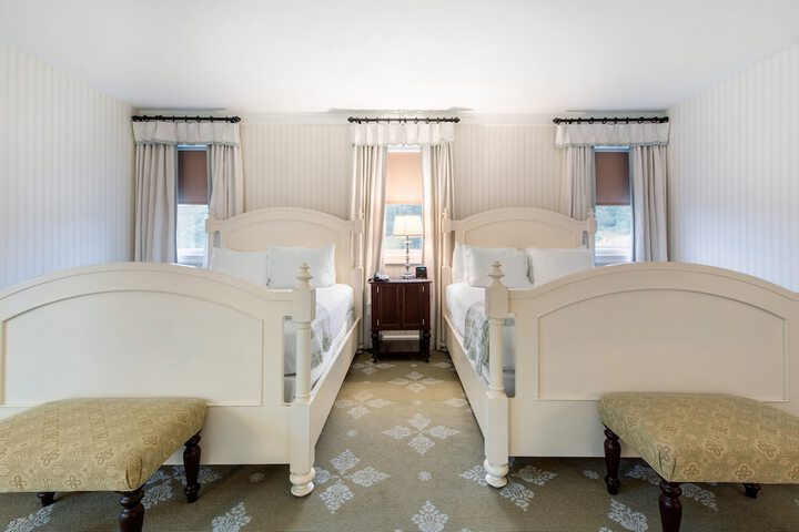 Room 106 of 185