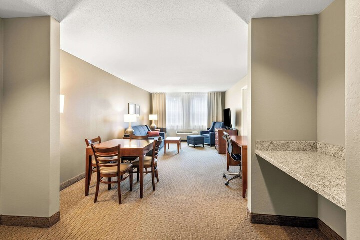 Room 37 of 45