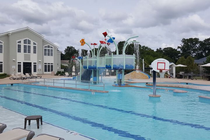 Pool 15 of 61