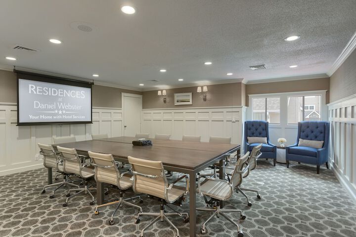 Business Center 53 of 59
