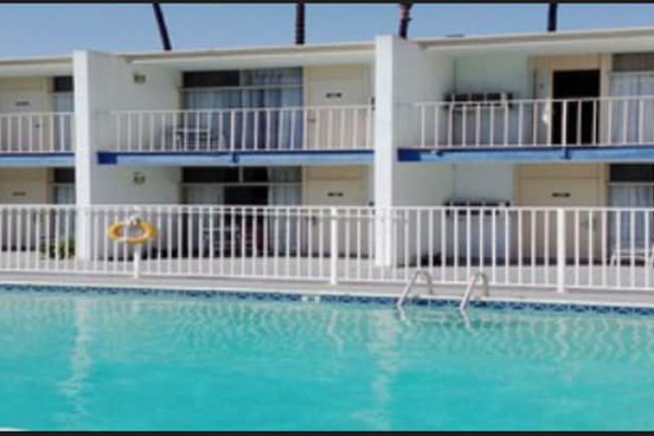 Pool 5 of 27
