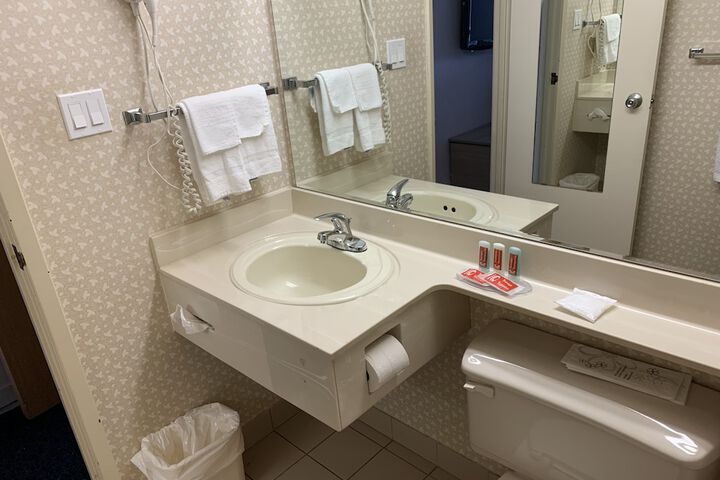 Room 60 of 71