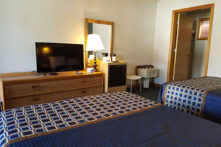 Room 25 of 42