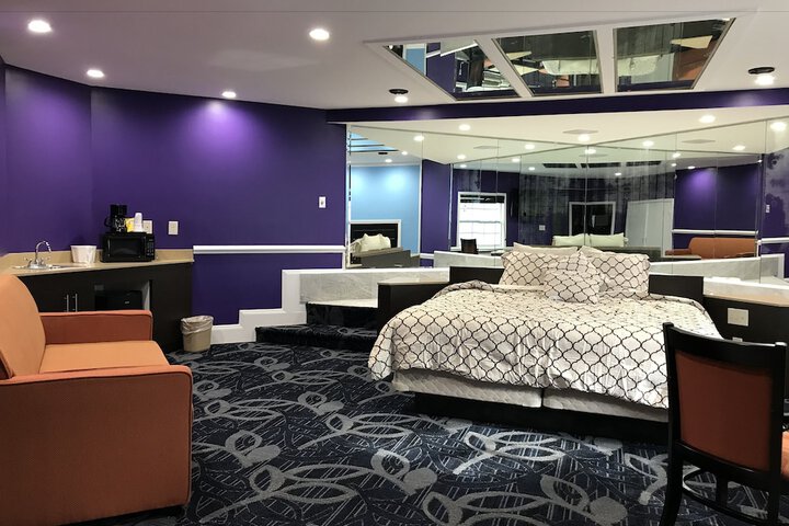 Room 10 of 73