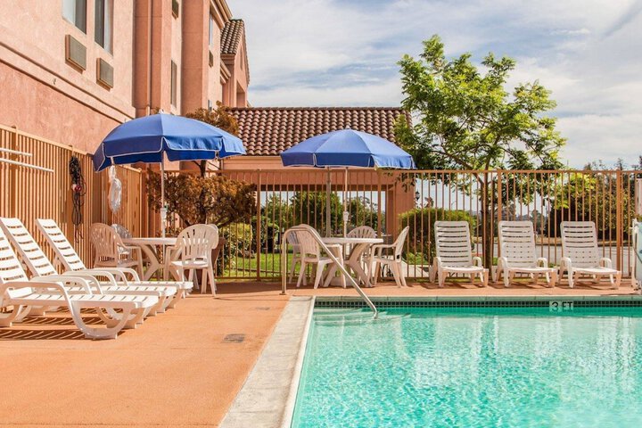 Pool 3 of 23