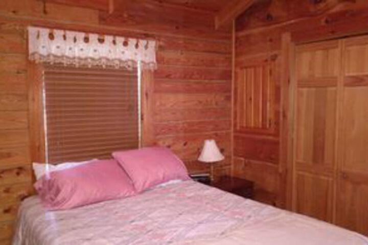 Riverside Log Cabins