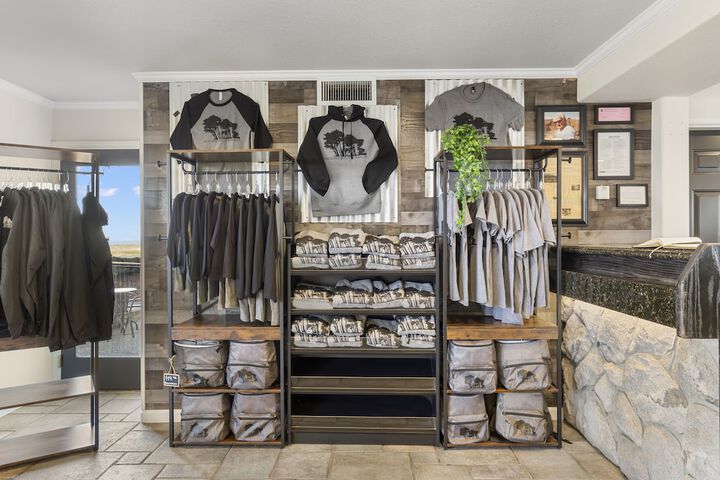 Gift Shop 72 of 83