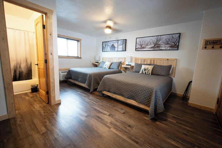 Room 34 of 49