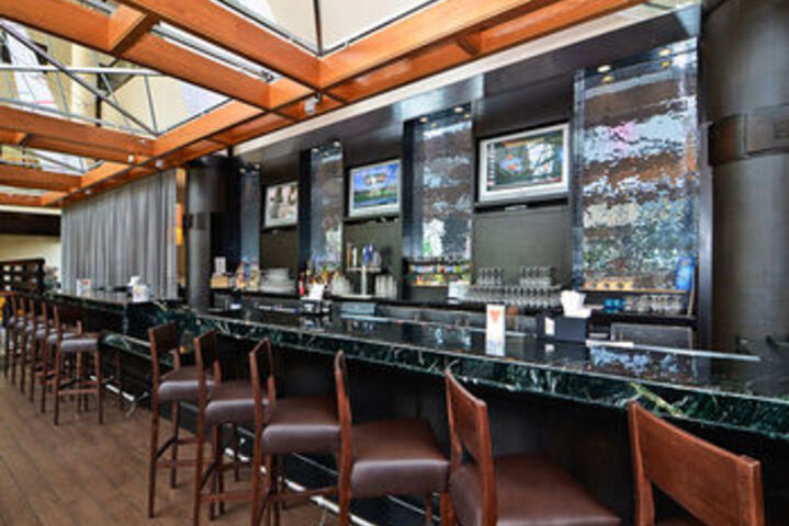 Ramada by Wyndham Buffalo Downtown