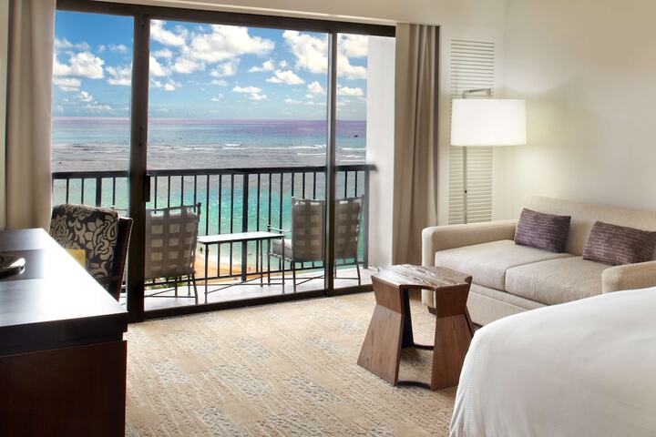 Hilton Hawaiian Village Waikiki Beach Resort