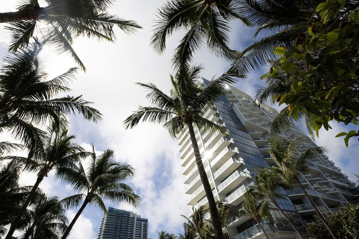 W South Beach