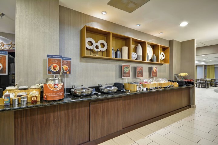 Breakfast/Coffee Service 22 of 26