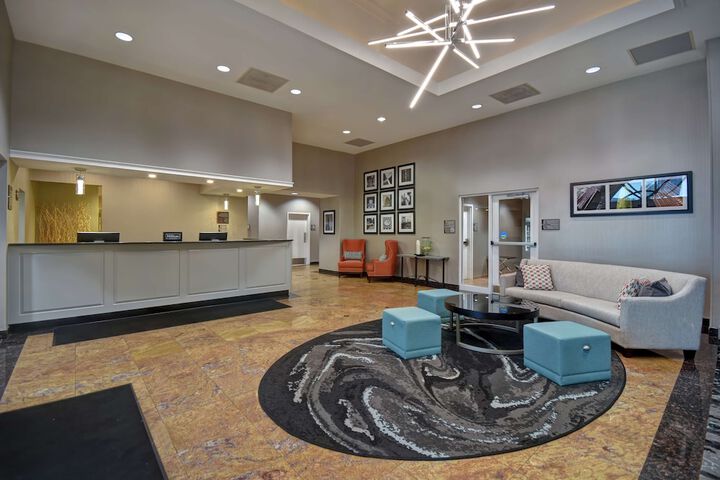 Homewood Suites by Hilton Edgewater