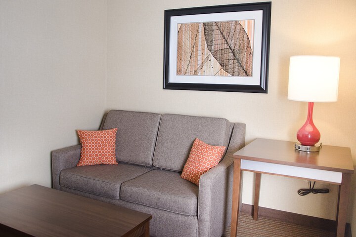 Holiday Inn Express Hotel & Suites Watertown-Thousand Island by IHG