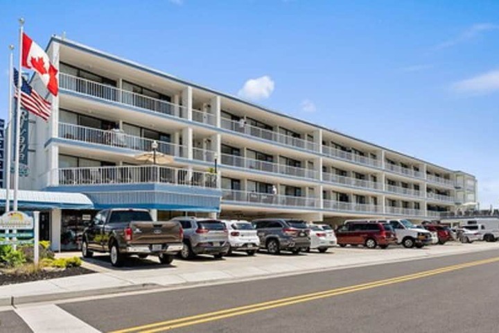 Hotel 7 of 56