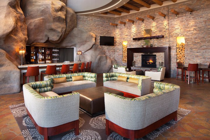 Hotel Interior 48 of 145