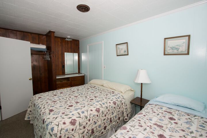 Room 154 of 199