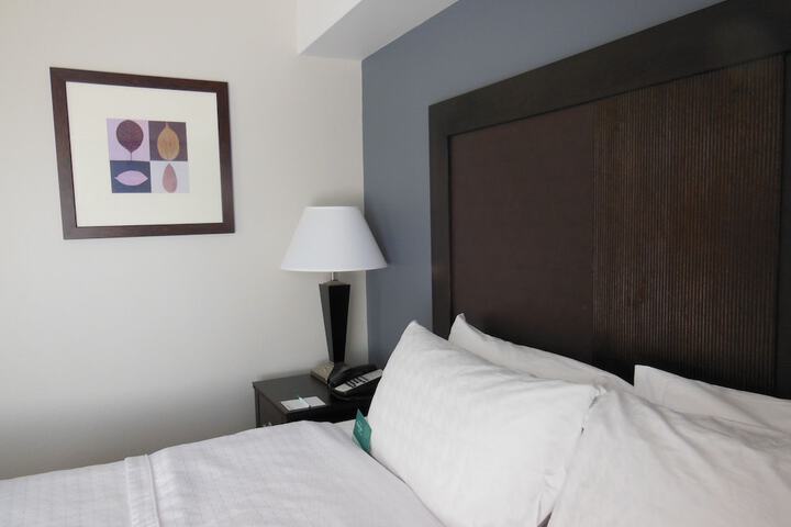 Room 43 of 79