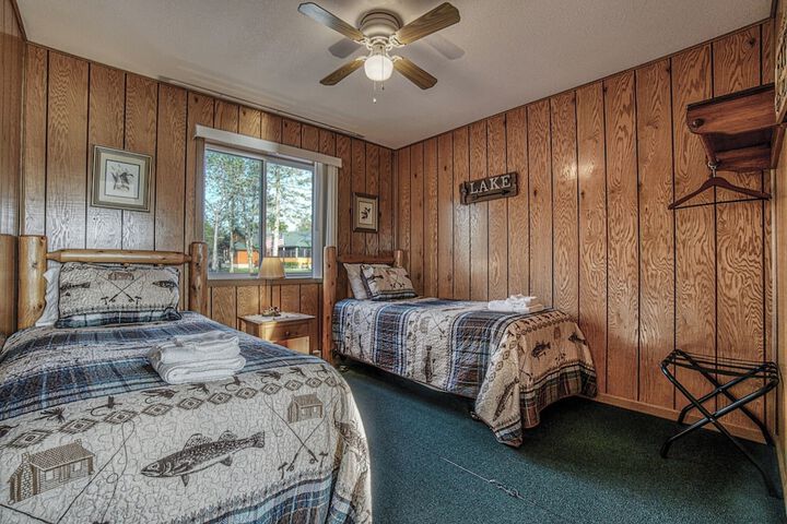 Lenas Northern Pines Resort