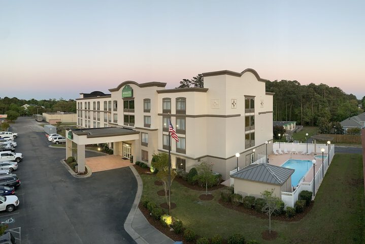 Hotel 4 of 88