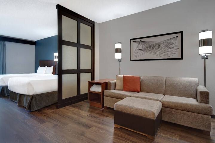 Hyatt Place Grand Rapids-South