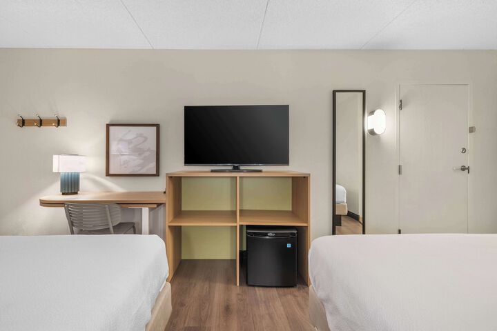 Room 28 of 34