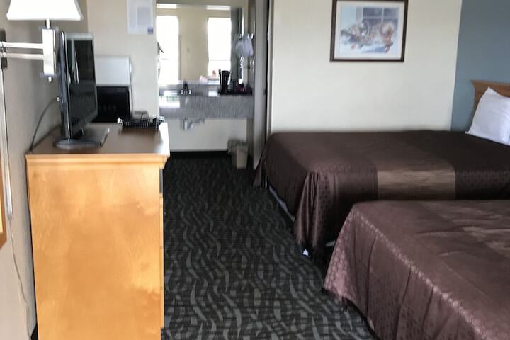 Carolina Inn & Suites of Lake Norman