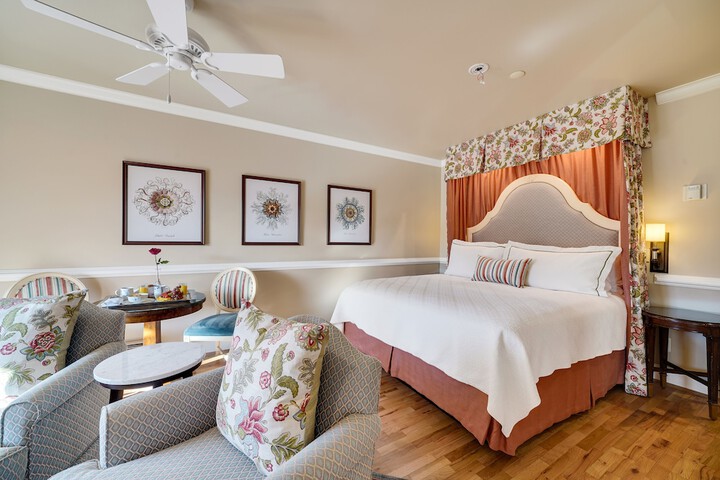 Room 15 of 27